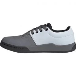 Chaussures Vtt FIVE TEN FREERIDER PRO GREY/CLOUD WHITE/HALO BLUE 22 Gris 11 Chaussures Vtt FIVE TEN FREERIDER PRO GREY/CLOUD WHITE/HALO BLUE 22 Gris -Vêtements vélo Soldes 9 100373 freerider pro grey cloud white halo blue fw2824 04