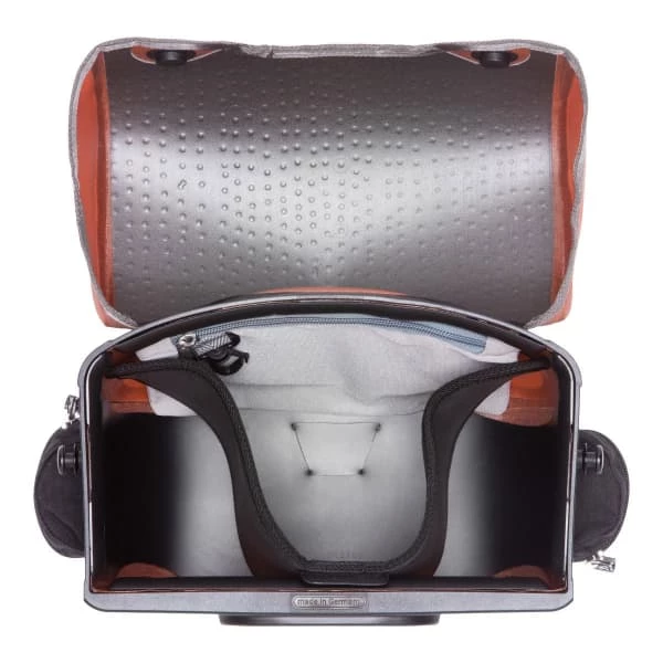 Sacoches Vélo ORTLIEB ULTIMATE SIX PLUS 7L SALSA DARK CHILI 23 Rouge 7 Sacoches Vélo ORTLIEB ULTIMATE SIX PLUS 7L SALSA DARK CHILI 23 Rouge – Image 5