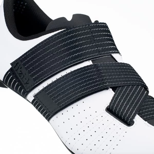 Chaussures Vélo Route FIZIK TEMPO POWERSTRAP R5 WHITE/BLACK 22 Blanc / Noir 5 Chaussures Vélo Route FIZIK TEMPO POWERSTRAP R5 WHITE/BLACK 22 Blanc / Noir – Image 3