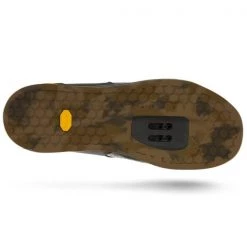 Chaussures Vtt GIRO CHAMBER II BLK/DARK SHADOW 22 Noir / Gris 7 Chaussures Vtt GIRO CHAMBER II BLK/DARK SHADOW 22 Noir / Gris -Vêtements vélo Soldes 9 108151 chamber ii blk dark shadow girch020031 k256 03