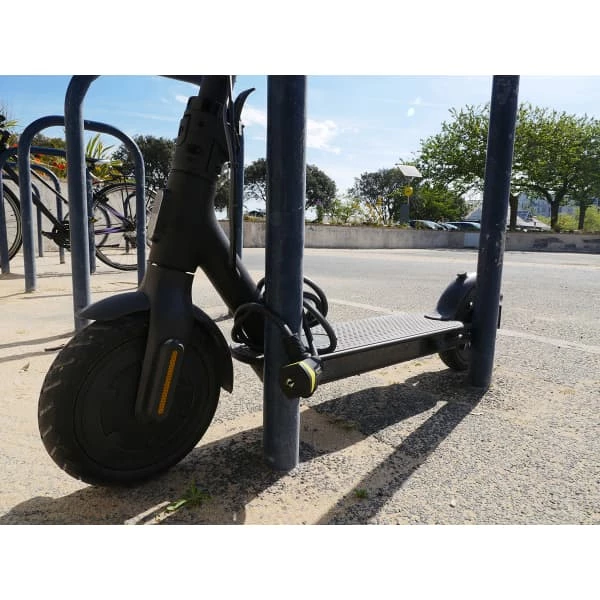 Antivol Vélo MICHELIN ANTIVOL SPIRALE 180 BLACK 22 Noir 6 Antivol Vélo MICHELIN ANTIVOL SPIRALE 180 BLACK 22 Noir – Image 4