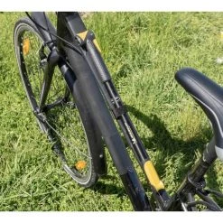 Pompe à Vélo MICHELIN POMPE VELO 48CM BLACK 22 Noir / Jaune -Vêtements vélo Soldes 9 110398 pompe velo 48cm black 801631 04