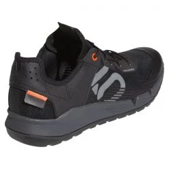 Chaussures Vtt FIVE TEN 5.10 TRAILCROSS LT CORE BLACK 22 Noir 11 Chaussures Vtt FIVE TEN 5.10 TRAILCROSS LT CORE BLACK 22 Noir -Vêtements vélo Soldes 9 82860 ee8889 04