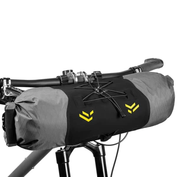 Sacoches Vélo APIDURA BACKCOUNTRY HANDLEBAR PACK 11L 22 Noir / Gris / Jaune 5 Sacoches Vélo APIDURA BACKCOUNTRY HANDLEBAR PACK 11L 22 Noir / Gris / Jaune – Image 3