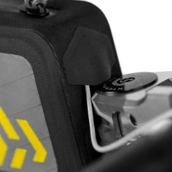 Sacoches Vélo APIDURA BACKCOUNTRY TOP TUBE PACK 1L 22 Noir / Gris / Jaune 12 Sacoches Vélo APIDURA BACKCOUNTRY TOP TUBE PACK 1L 22 Noir / Gris / Jaune -Vêtements vélo Soldes 9 91349 tbm 05