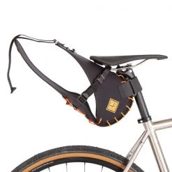 Sacoches Vélo RESTRAP SADDLE BAG ORANGE 14L + DRY BAG 22 Noir -Vêtements vélo Soldes 9 93140 rs sb1 lrg org 04