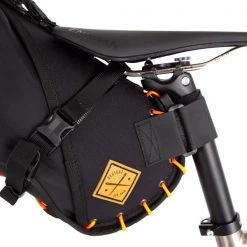 Sacoches Vélo RESTRAP SADDLE BAG ORANGE 8L + DRY BAG 22 Noir -Vêtements vélo Soldes 9 93141 rs sb2 sml org 05